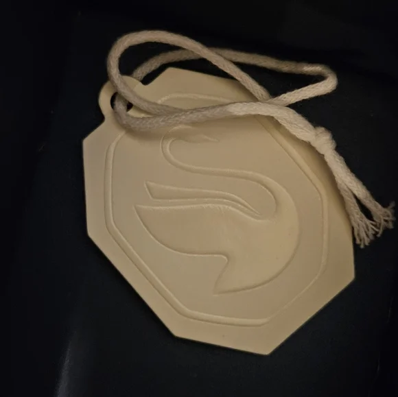 NIB Swarovski women's watch - Picture 4 of 7